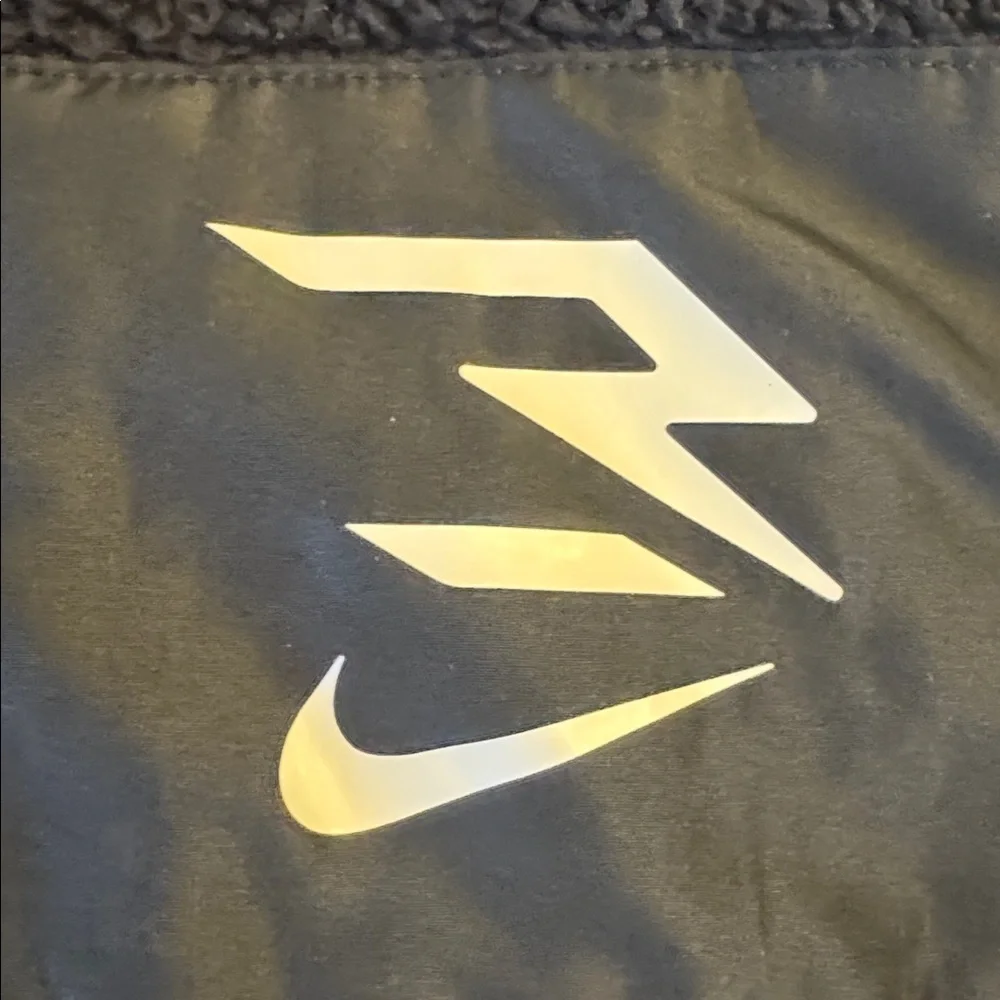 EUC! Nike 3 Brand Black Sherpa Fleece Zip Vest with White Logo, sz 10